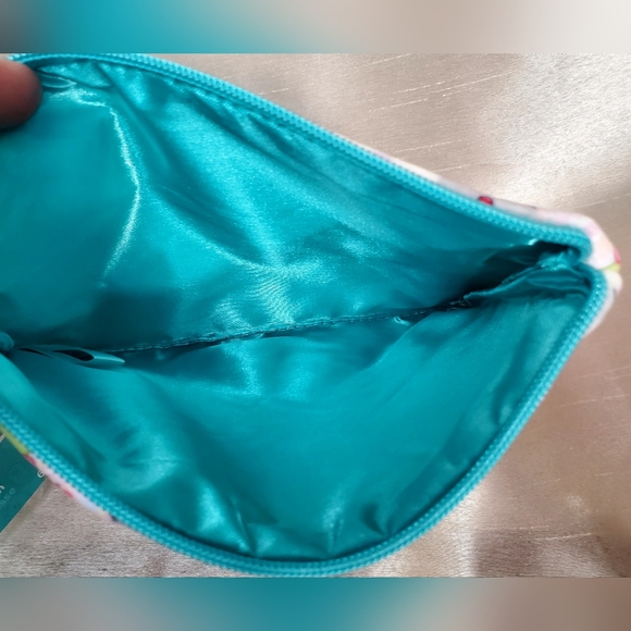 🥰NWT🥰 Squishmallows Bundle Plush Pouch with Squishmallows Bag Clip "Oha" - Picture 7 of 12